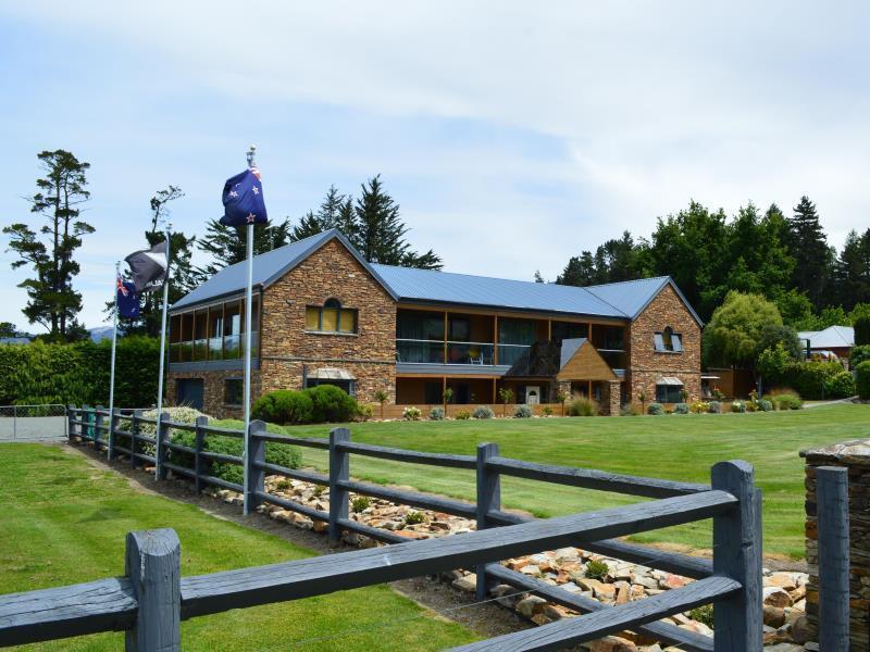 Amuri House Boutique Motel 4*